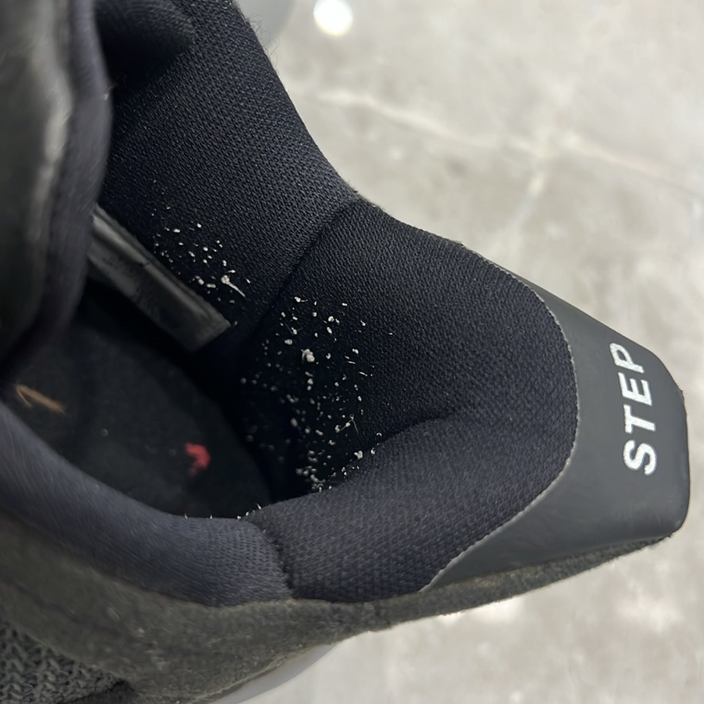 Indoor JT Basketball Shoes - Size 7Y - Picture 4 of 8